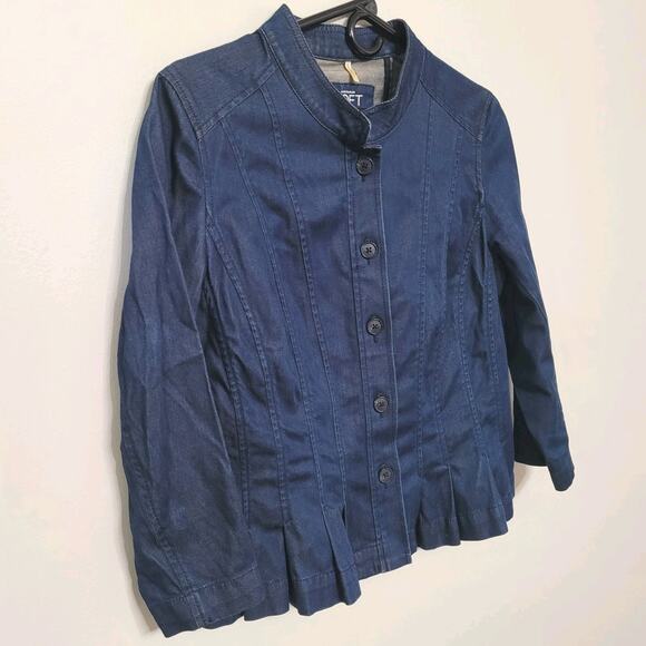 Ann Taylor Loft Women’s 8 (S-M) Denim Fitted Button Up Peplum Hem Blazer - Picture 2 of 5